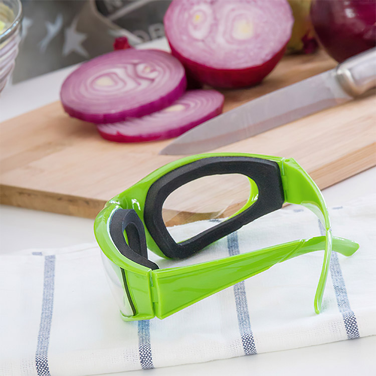 Glasses for chopping onions