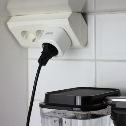 Wi Fi Router Power Switch Remote Controlled Power Switch with Wi-Fi | SmartaSaker