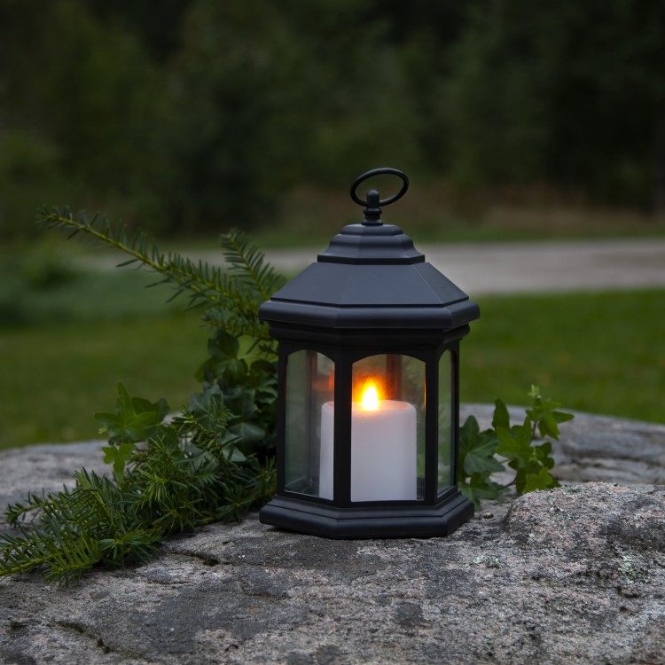 Battery operated outdoor light with timer