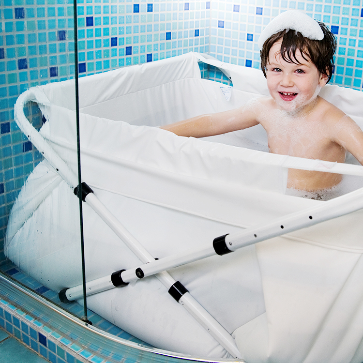 Foldable bathtub