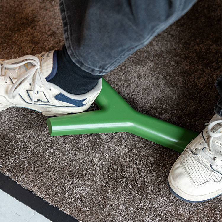 Boot jack with shoe horn