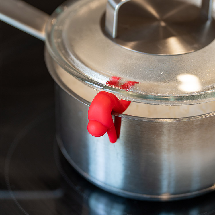 Lid holder