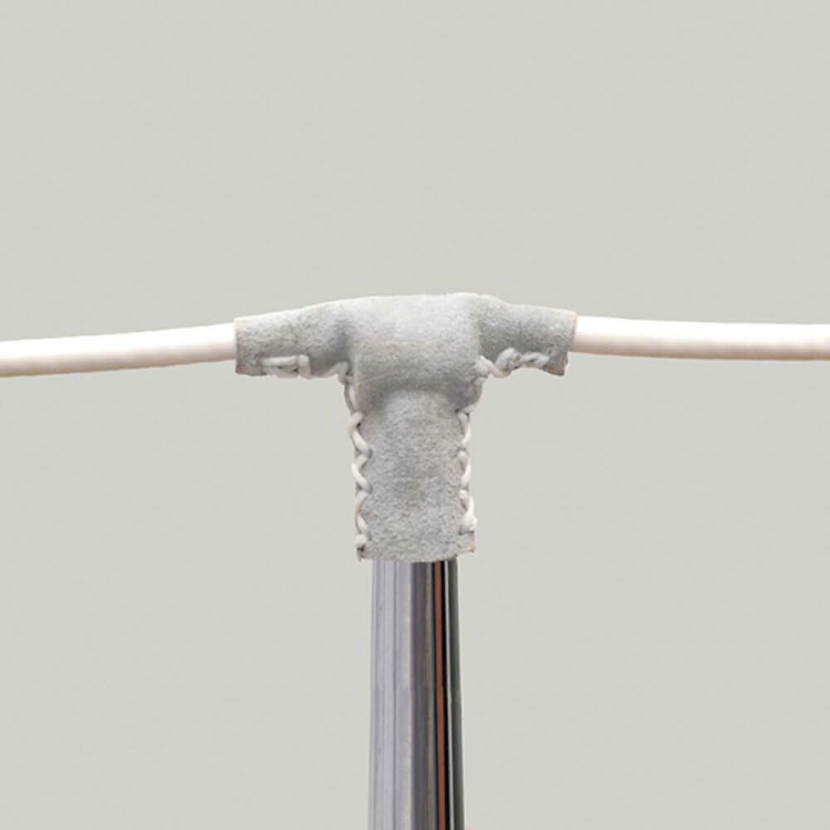 Shaft protection for guard rail