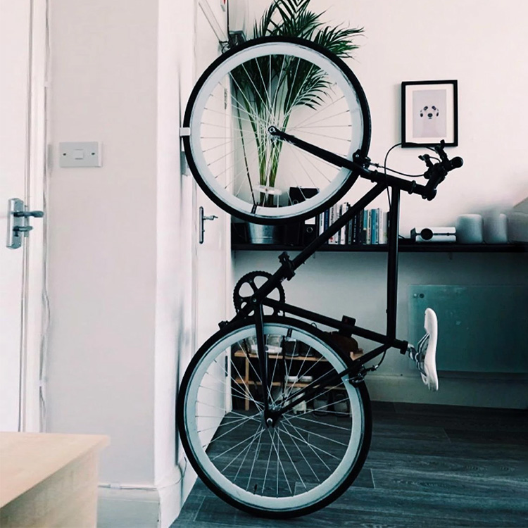 Clug Bike Stand Clever wall mount for bikes SmartaSaker