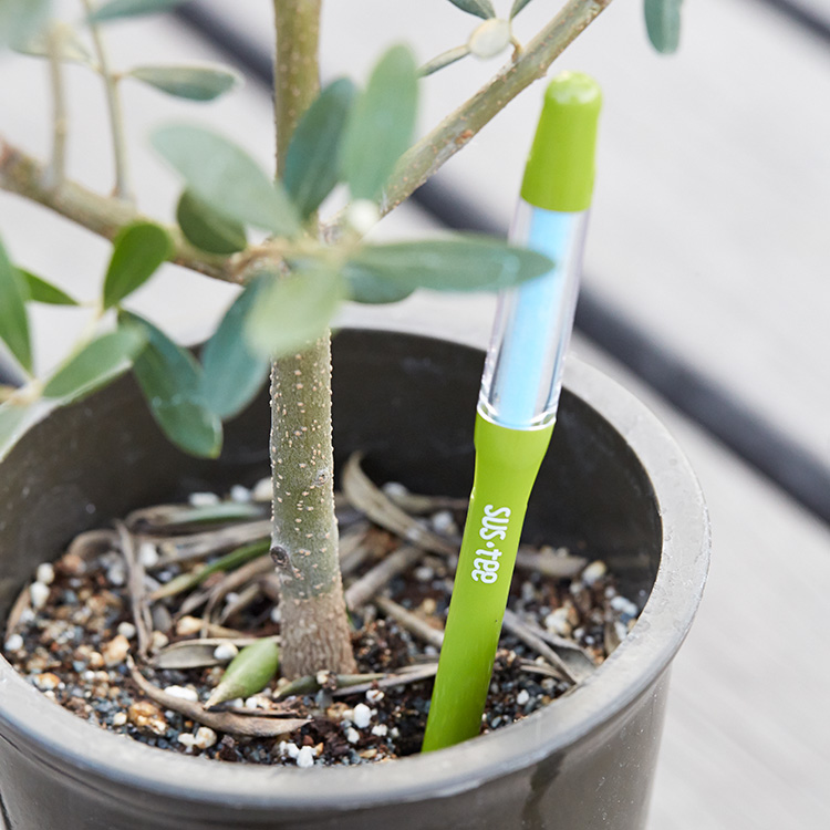 Moisture measurer for potted plants