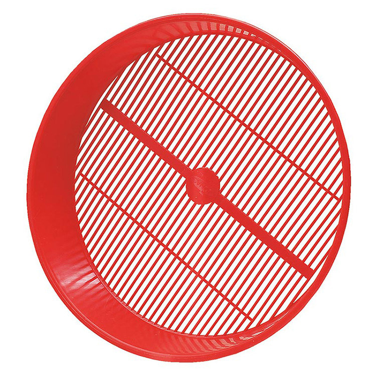 Berry clean-up tray