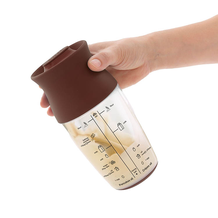 Shaker for Pancake and Crêpes Mixes Easy to mix SmartaSaker