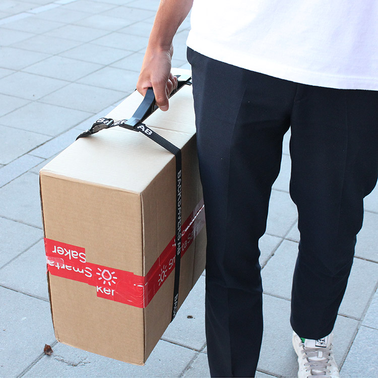 Handle with Attachable Straps