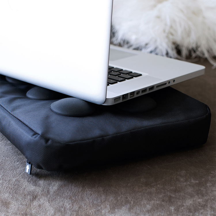 Laptop Pillow Surfpillow Hitech computer pillow SmartaSaker