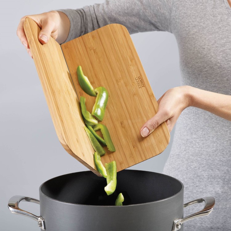 Thin, foldable bamboo cutting board