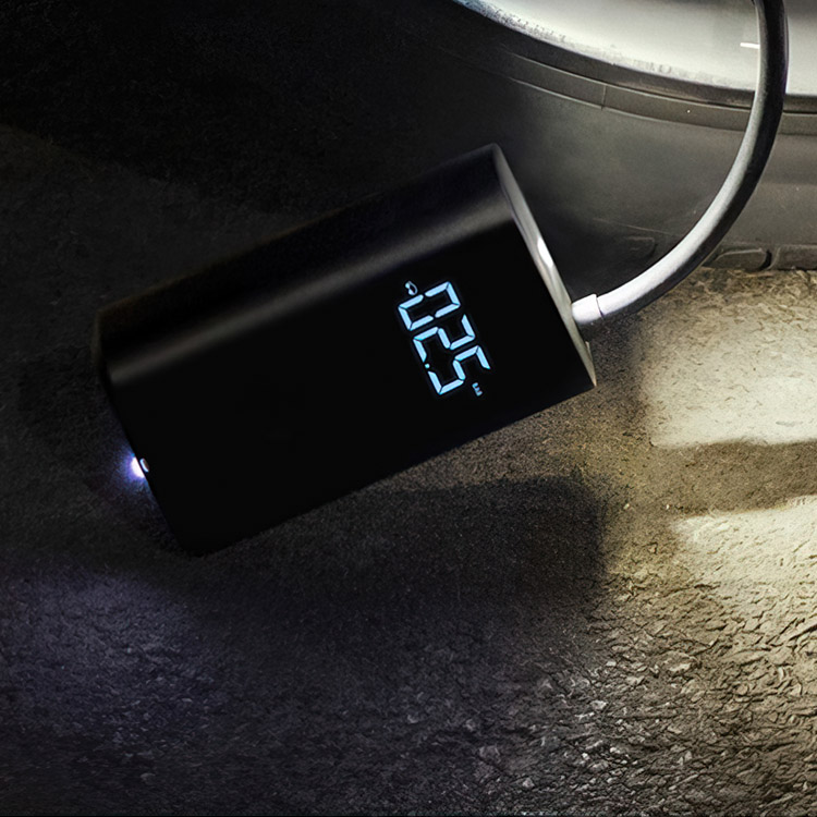 Rechargeable air pump