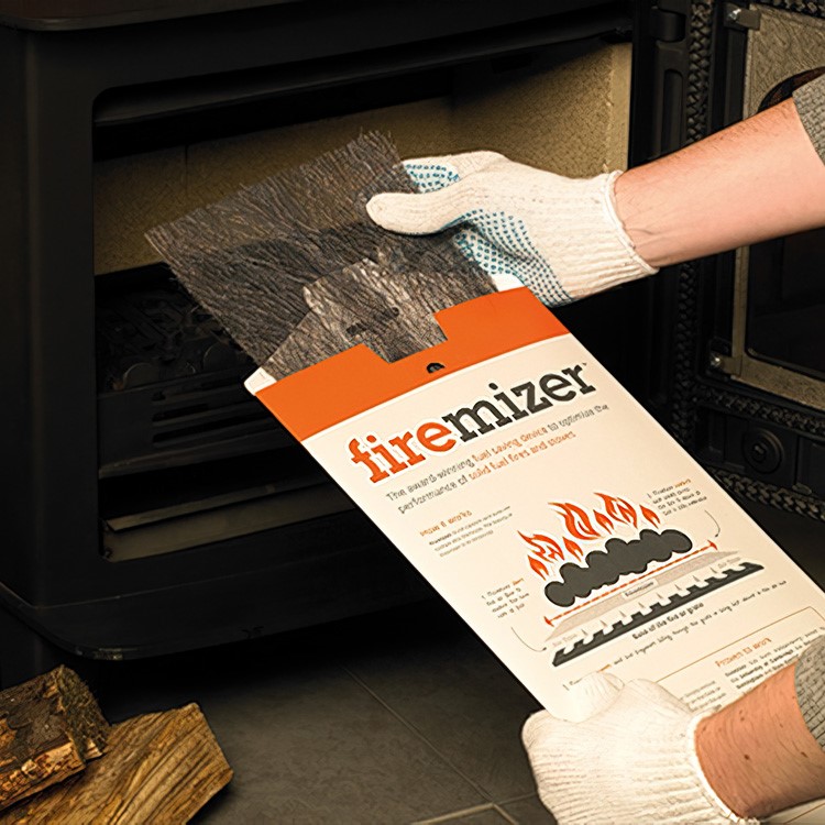 Steel mat for the fireplace