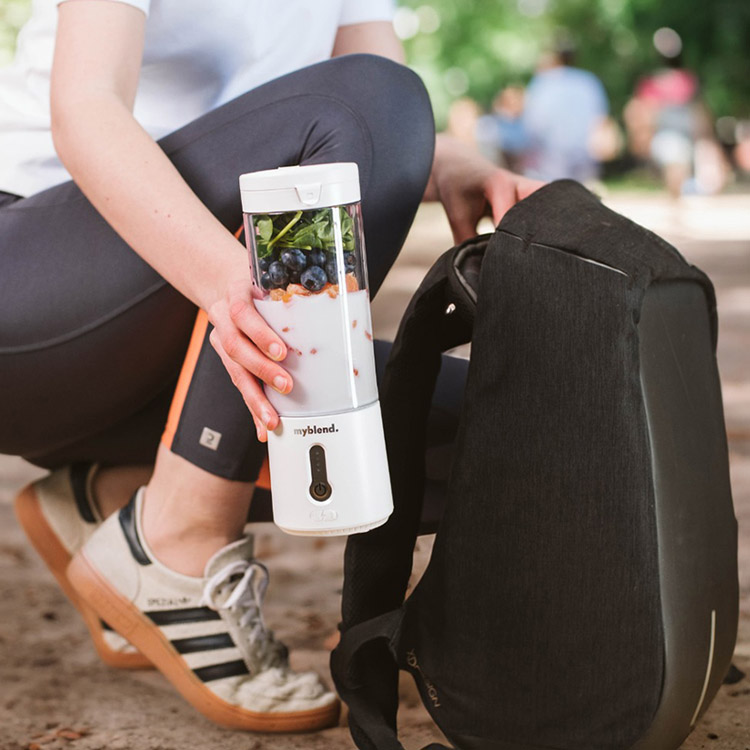 Portable blender