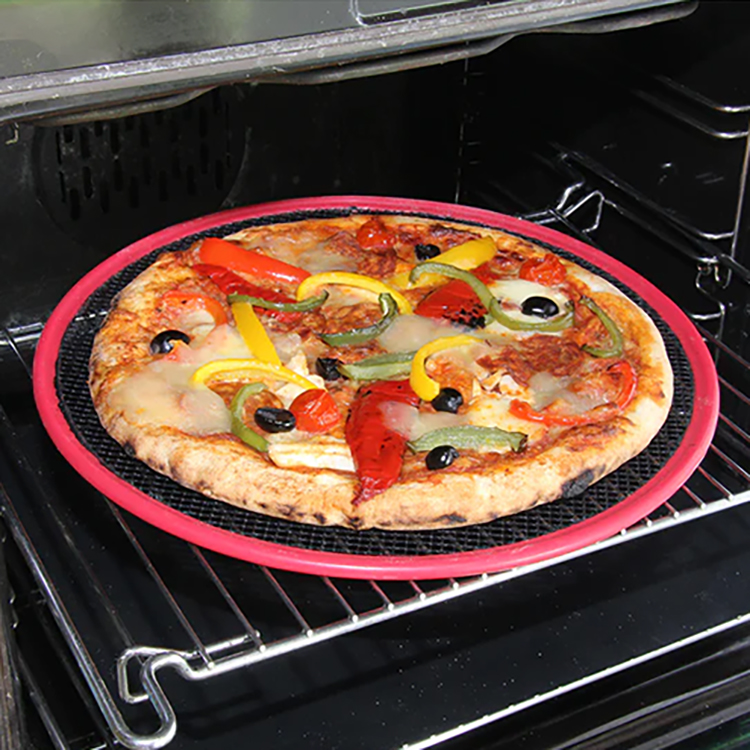 Silicone oven mat with snap edges