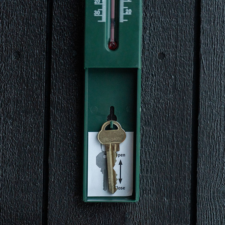 Thermometer and key holder