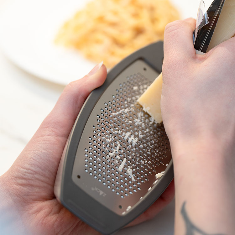 Parmesan trivet in stainless steel 