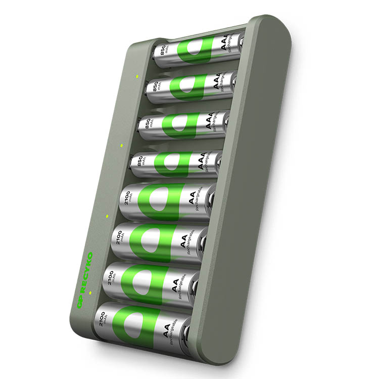 Battery charger with batteries, GP ReCyko