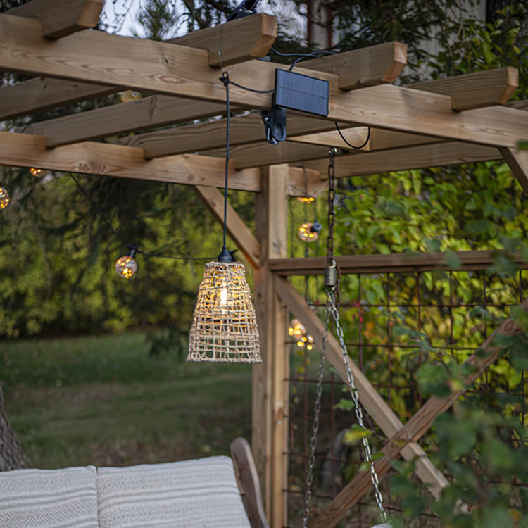 Solar-powered pendant light