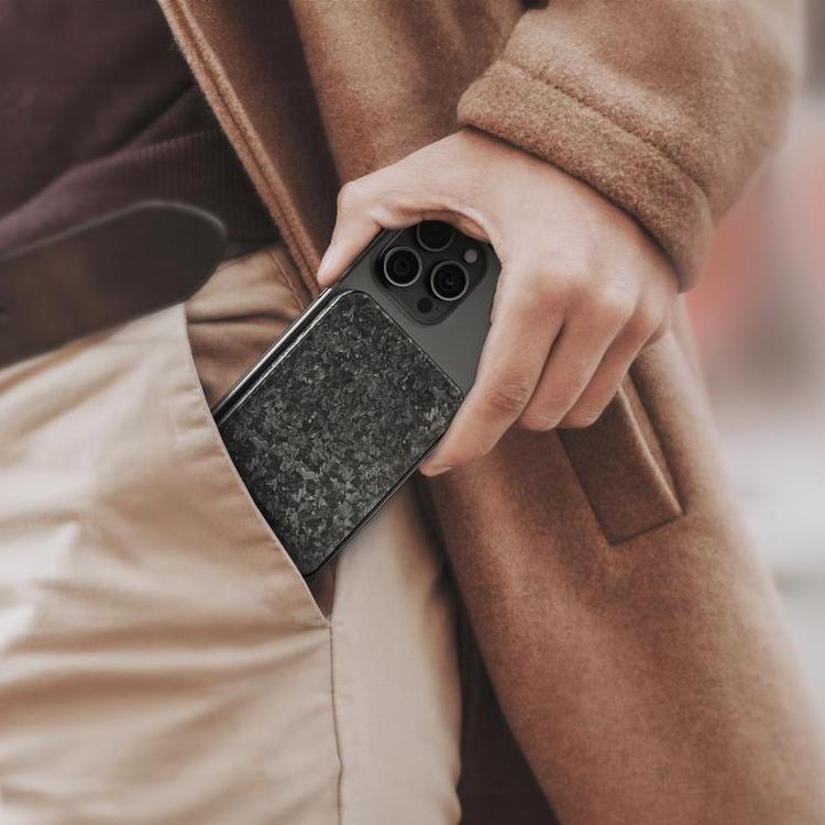 Powerbank with wireless charging