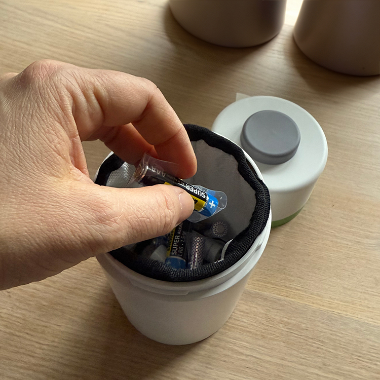 Battery box for recycling