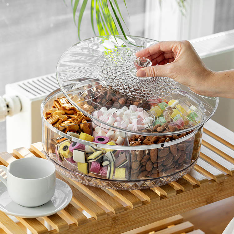 Serving tray with lid