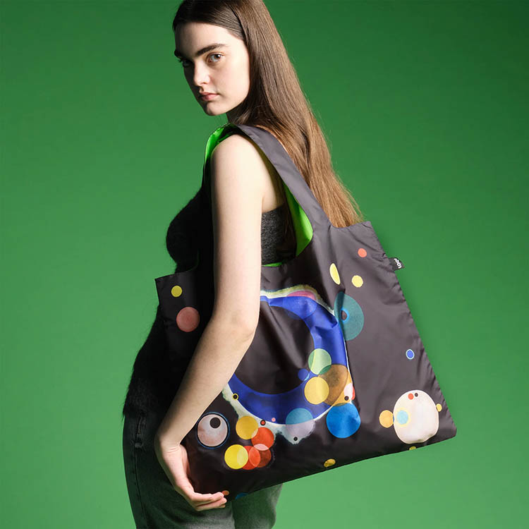 Shopping bag with art print