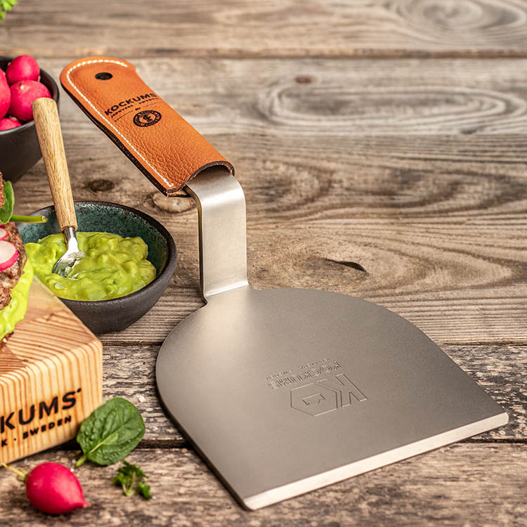 Hamburger press and spatula, Kockums