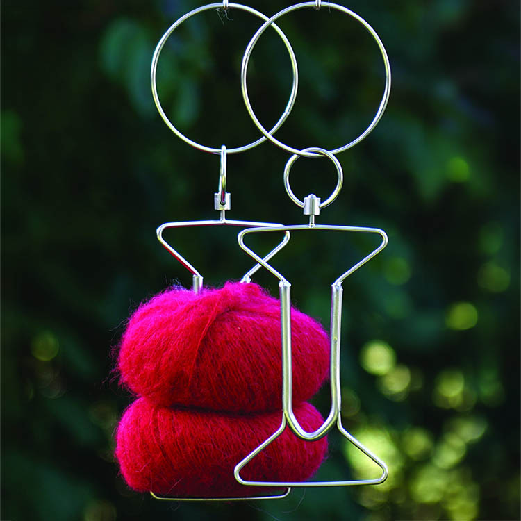 Yarn holder, Twizzter