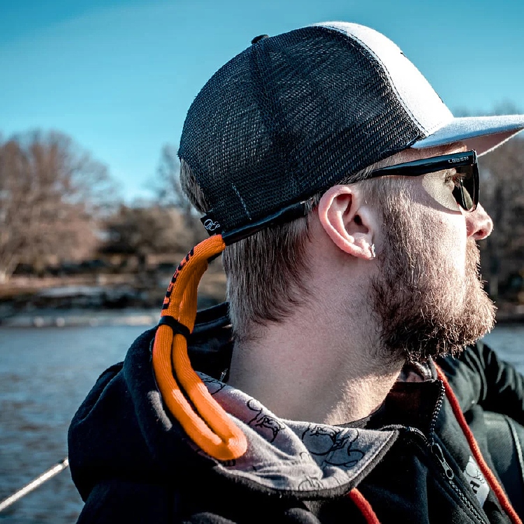 Floating Eyewear Retainer, Leech