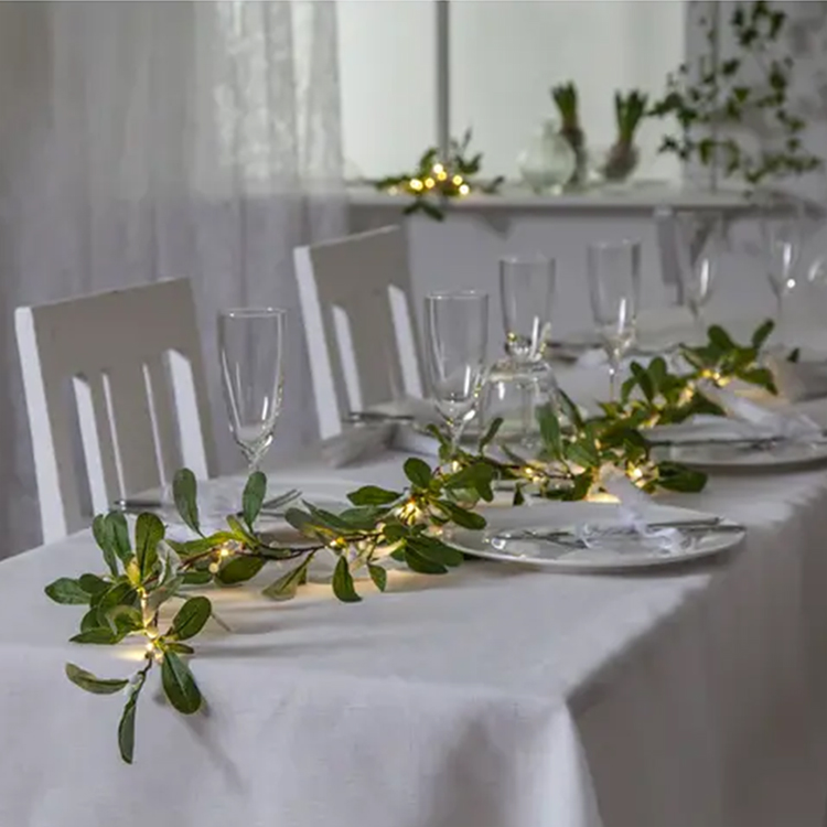 Battery-operated mistletoe string lights