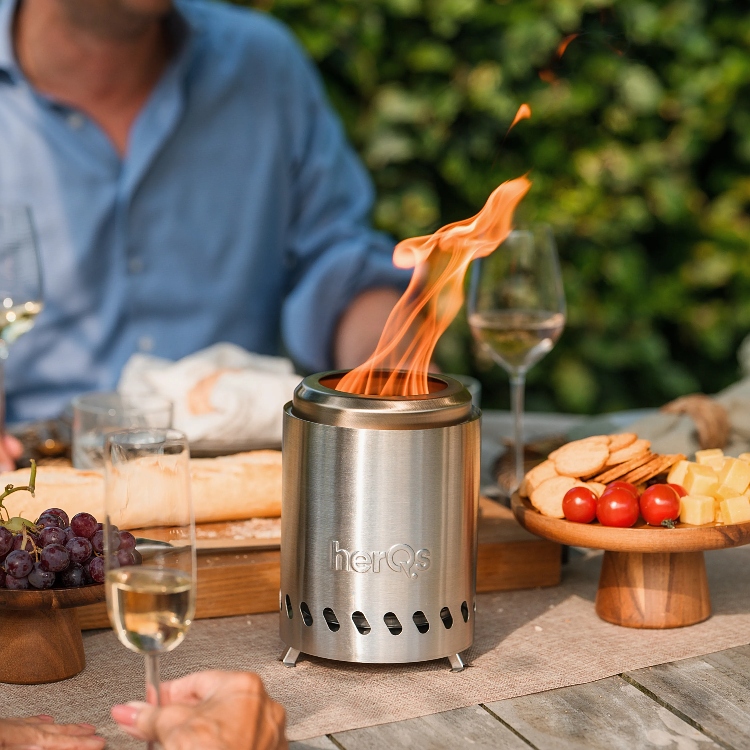 Small Tabletop Fire Pit, HerQs