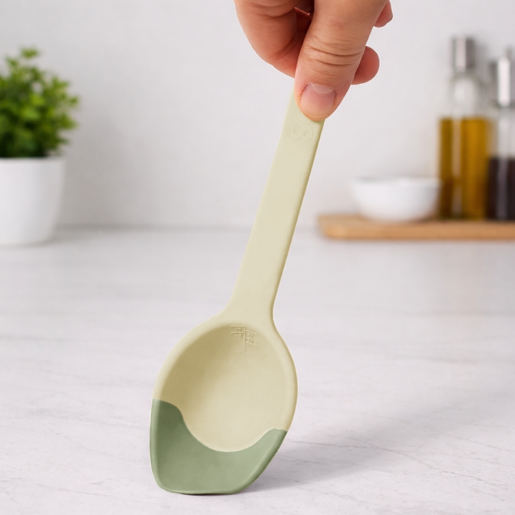Serving spoon, Scoups