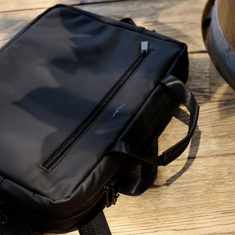 Laptop bag, Kalma