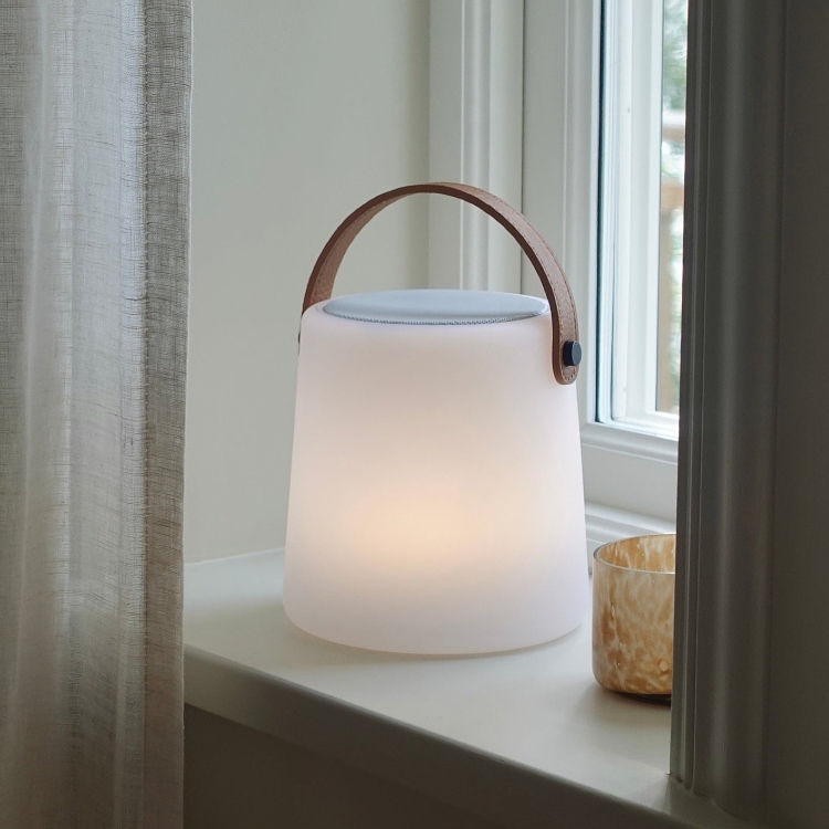 Lamp with speaker, Kalma