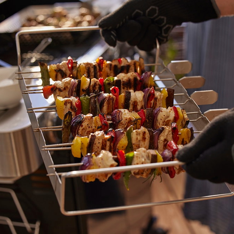 BBQ skewers with rack