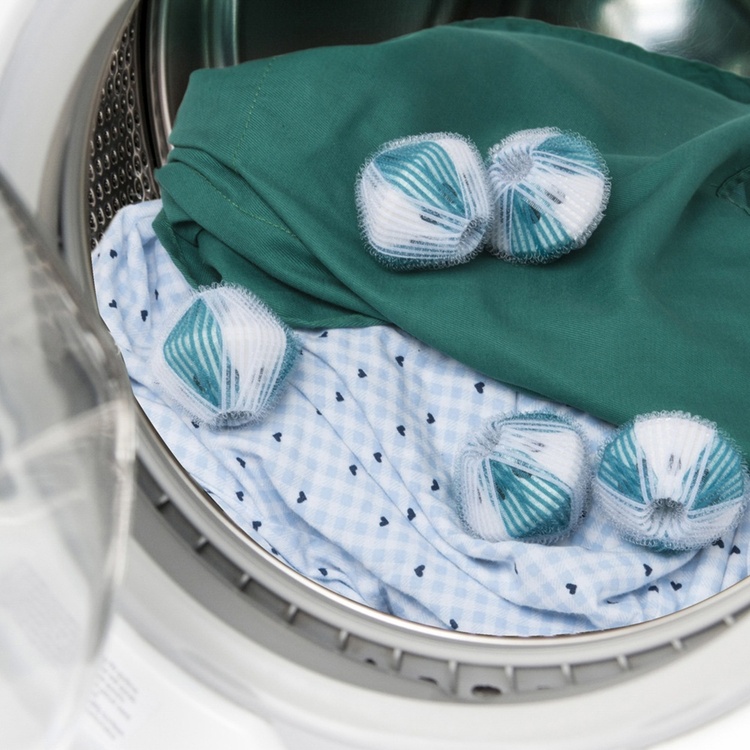 Anti Lint Balls for Washing machines, Set of 6, SFERE LEVA PELUCCHI, Ø 5,5 cm, Blue