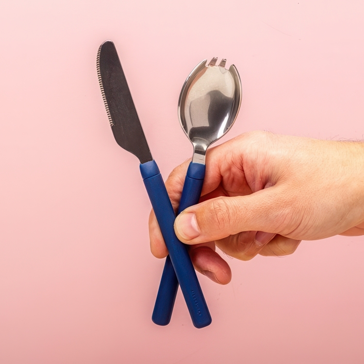 Spork and knife in a case, TRAVEL UTENSIL SET, Kikkerland, Navy Blue