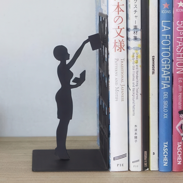 Bookend in metal, THE LIBRARY, 10 x 8,5 x H 17 cm, Black