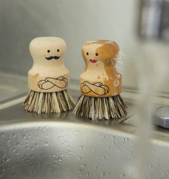 Dish Brush in wood, MRS SCRUBBER, Nature