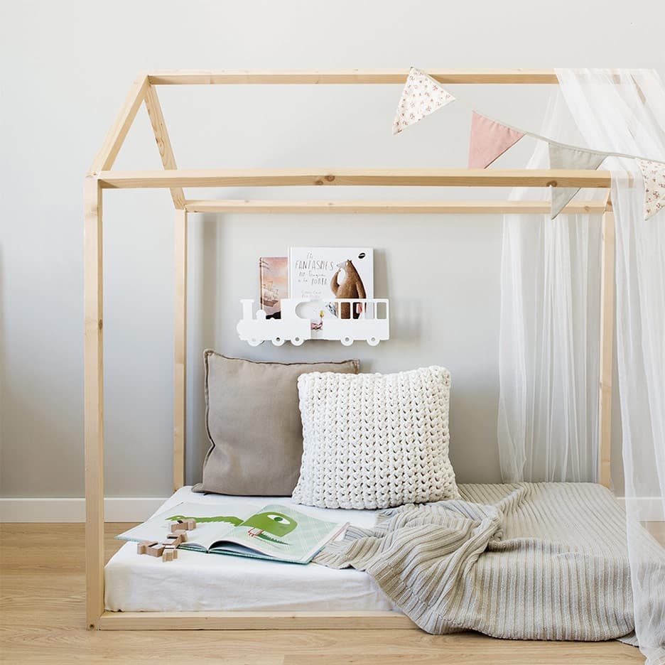 Shelves in metal, TRAIN BOOK SHELF, White
