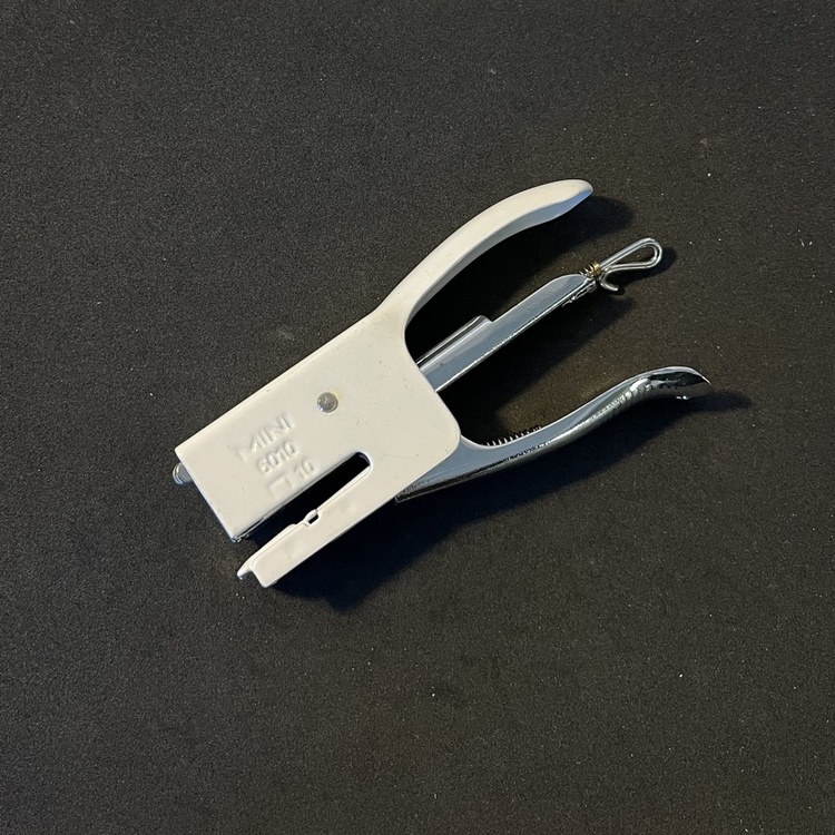 Hand Stapler in metal, INDEX MINI, White