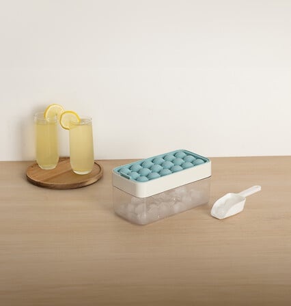 Ice tray with Box and Scoop, ICE CUBE BOX, Transparent / Blue