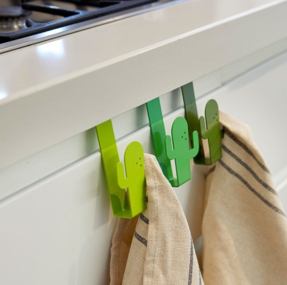 Hooks for cabinet doors, Set of 3, CACTUS, 5,5 x 4 x H 9 cm, Green