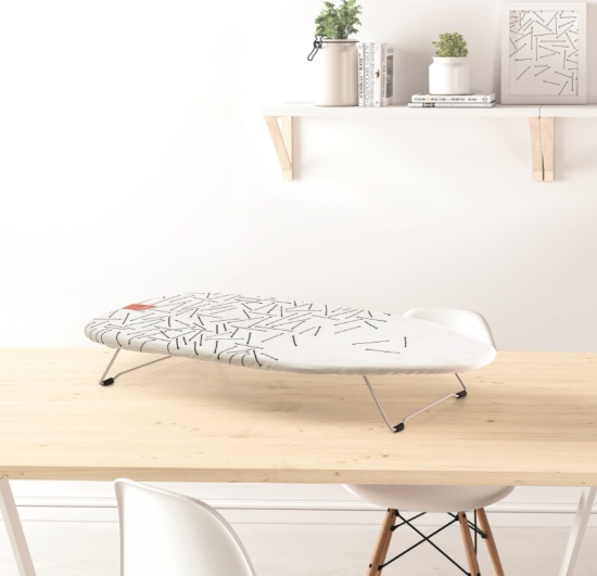 Desktop Ironing Board, Hangable, TABLA DE PLANCHAR, White / black