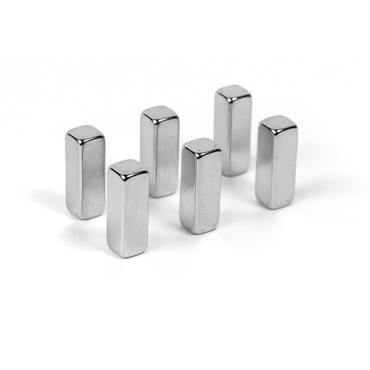 Magnets, strong, set of 6, MAGIC STICK, 0,5 x 0,5 x H 1,5 cm, Silver