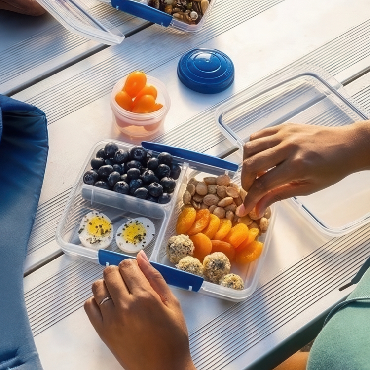Food Storage box, 3 Compartments, SISTEMA MULTI SPLIT TO GO, 23 x 17 x H 4,3 cm, Clear / Blue