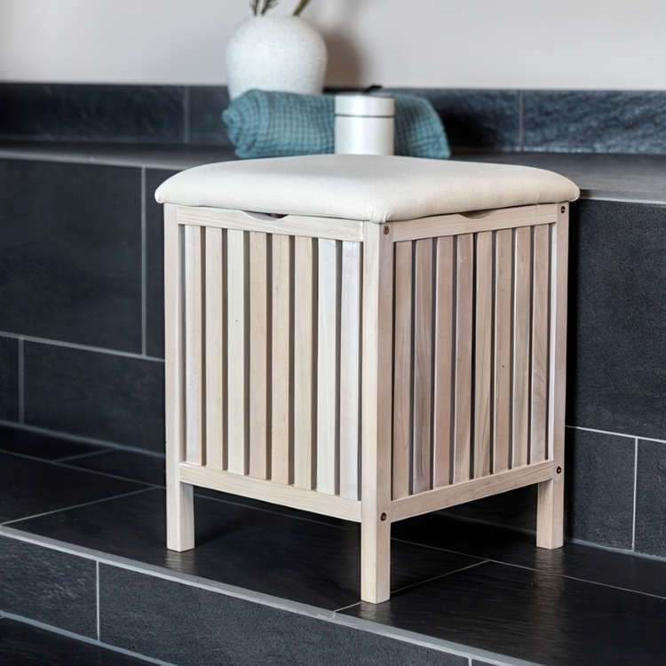 Stool in walnut with storage, NORWAY, 39 x 39 x H 52cm, Natural white / off white