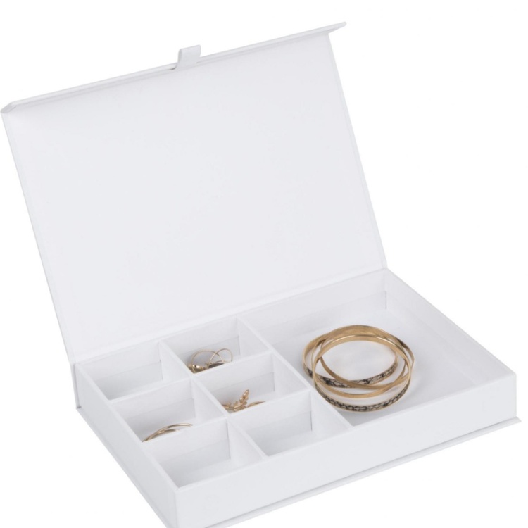Jewlery box, Magnetic closure, BIGSO JOLIE, 26,5 x 19 x H 5 cm, White