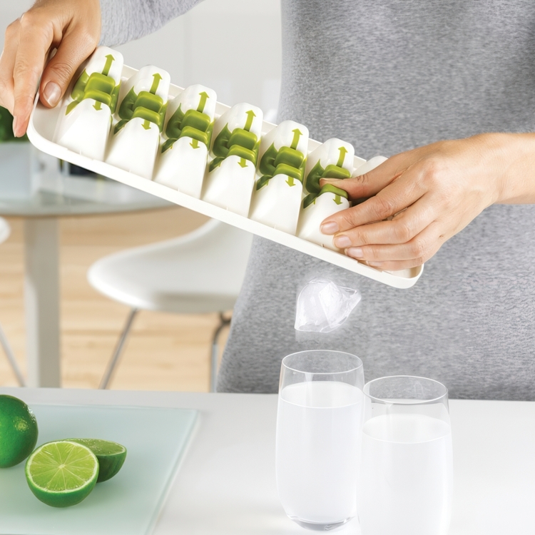 Stackable ice tray with lid, 14 large cubes, QUICKSNAP, Joseph Joseph