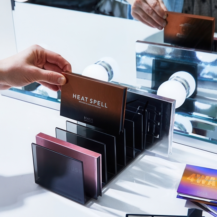 Make-up organizer, SARAH TANNO COSMETIC PALETTE